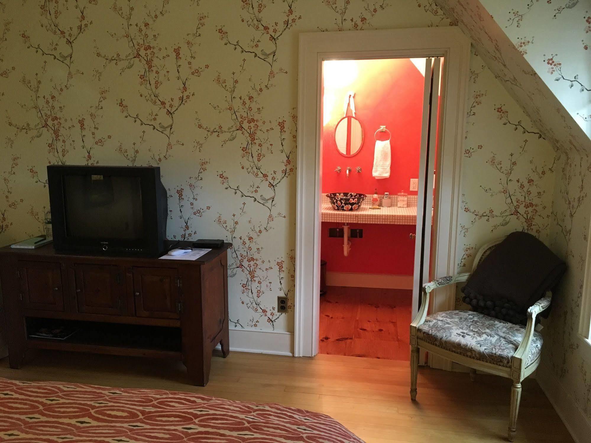 Dreamhouse Country Inn Bristol Buitenkant foto